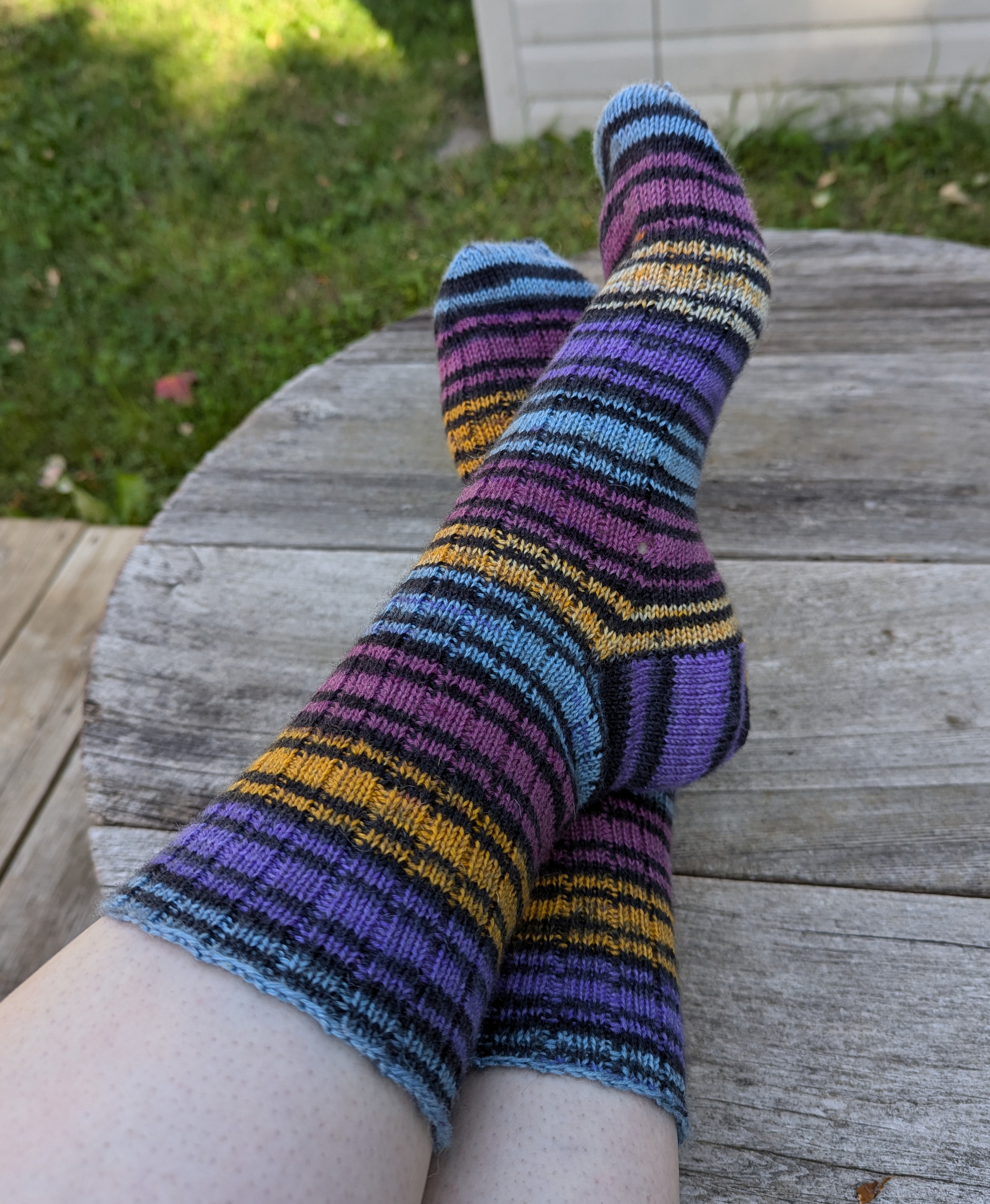 Simple Ribbed Socks